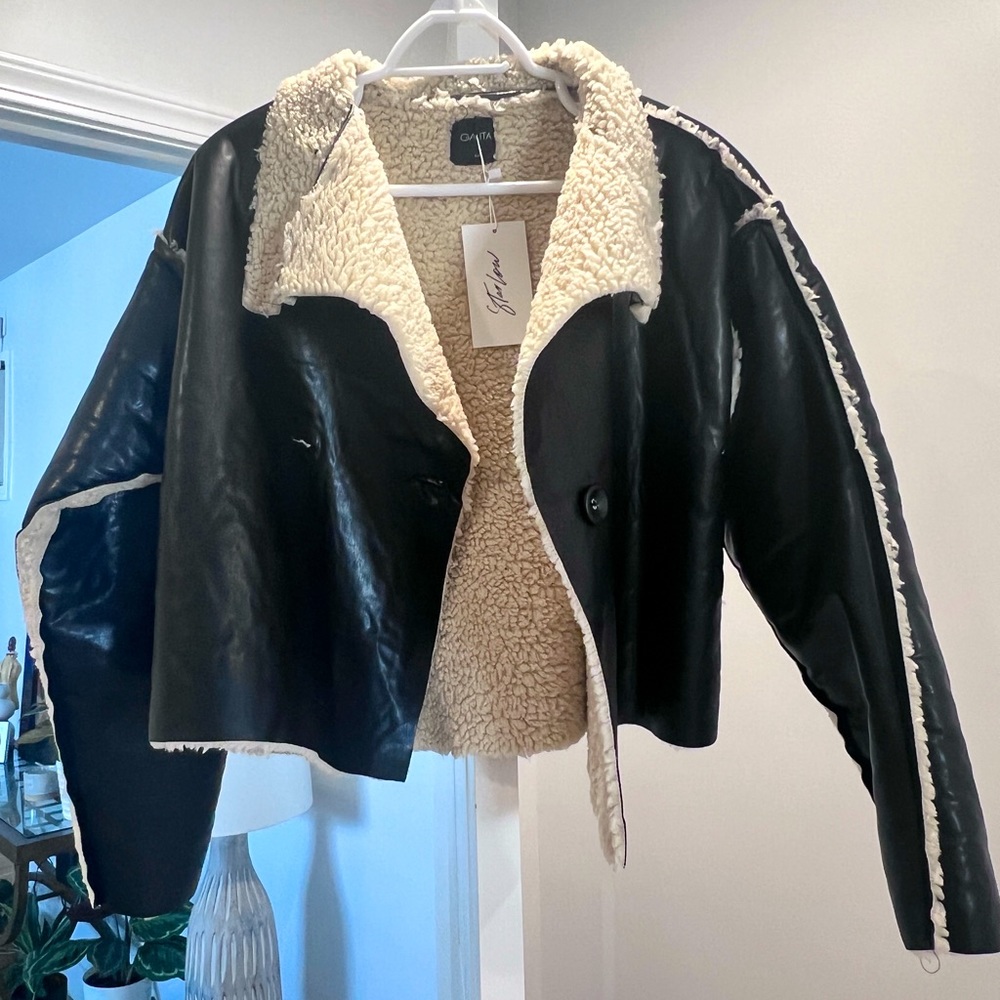 Thick Faux Leather Jacket with faux wool lining. Black size Medium